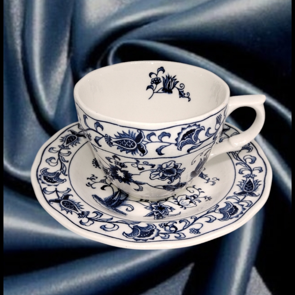 Ironstone Ming Tree ~ Blue and White Floral Teacup Set with Creamer. Japan - Picture 8 of 11